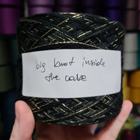 Outlet 750m 4ply, Ombreccino z lureksem, duży węzeł wewnątrz ciasta