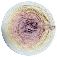 Ombreccino dirty pink, peach, vanilla, wool white